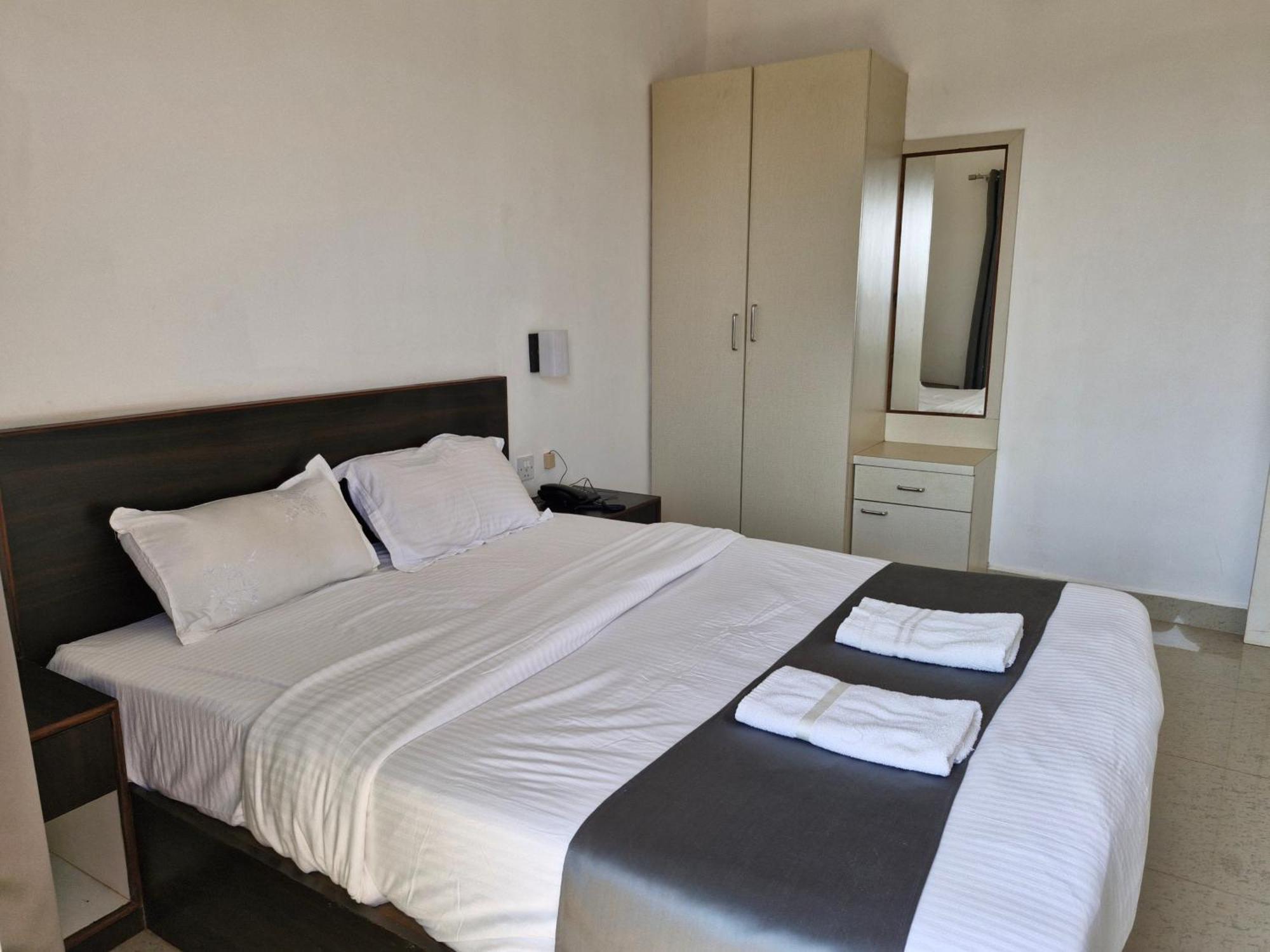 Hotel Rsa Residency Pernem Extérieur photo