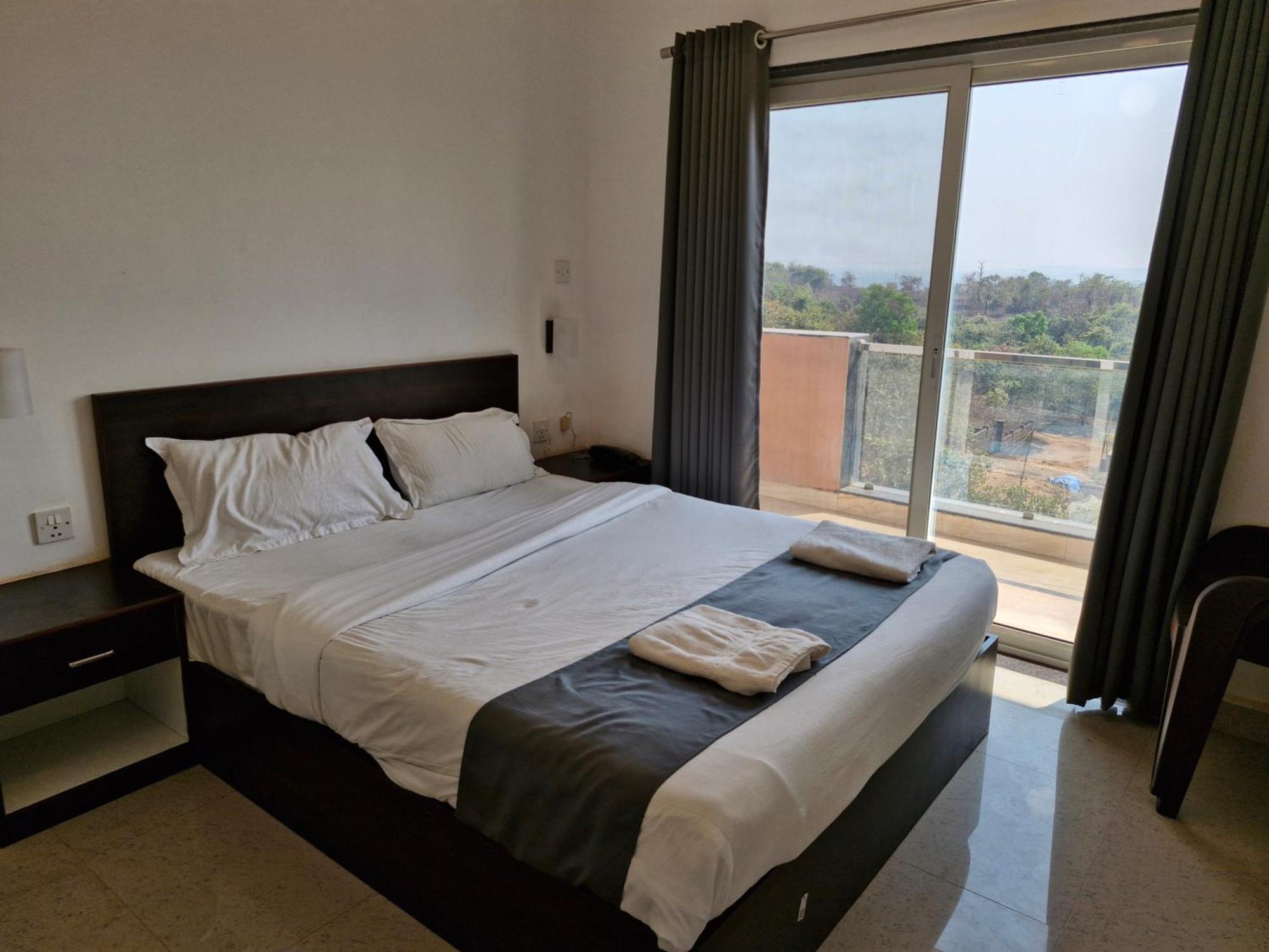 Hotel Rsa Residency Pernem Extérieur photo